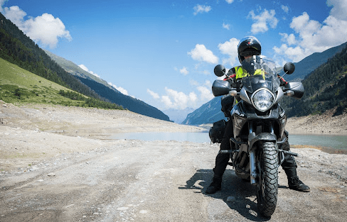 What Makes a Leather Vest Motorcycle-Ready? Features Riders Should Check