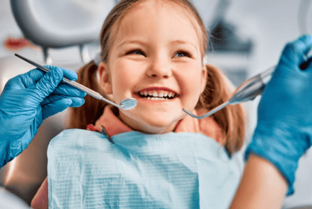 How Family Dentists Help Parents Respond To Tooth Sensitivity In Children